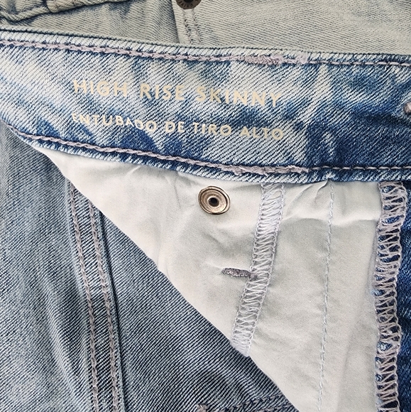 Universal Thread Jeans - Picture 4 of 5